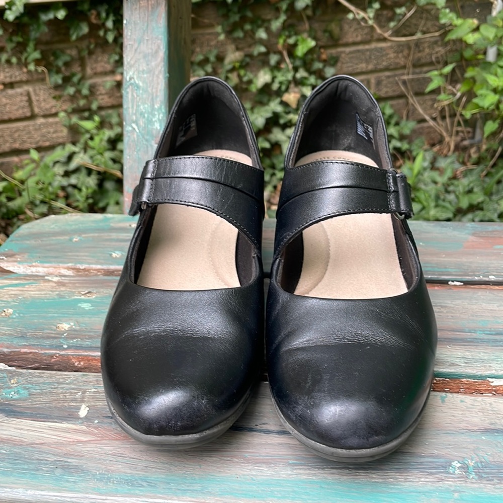 Black Clarks heeled Mary Jane | size 9.5